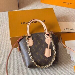 Classic Louis Vuitton Bag: A Stylish and Versatile Choice for Elegance